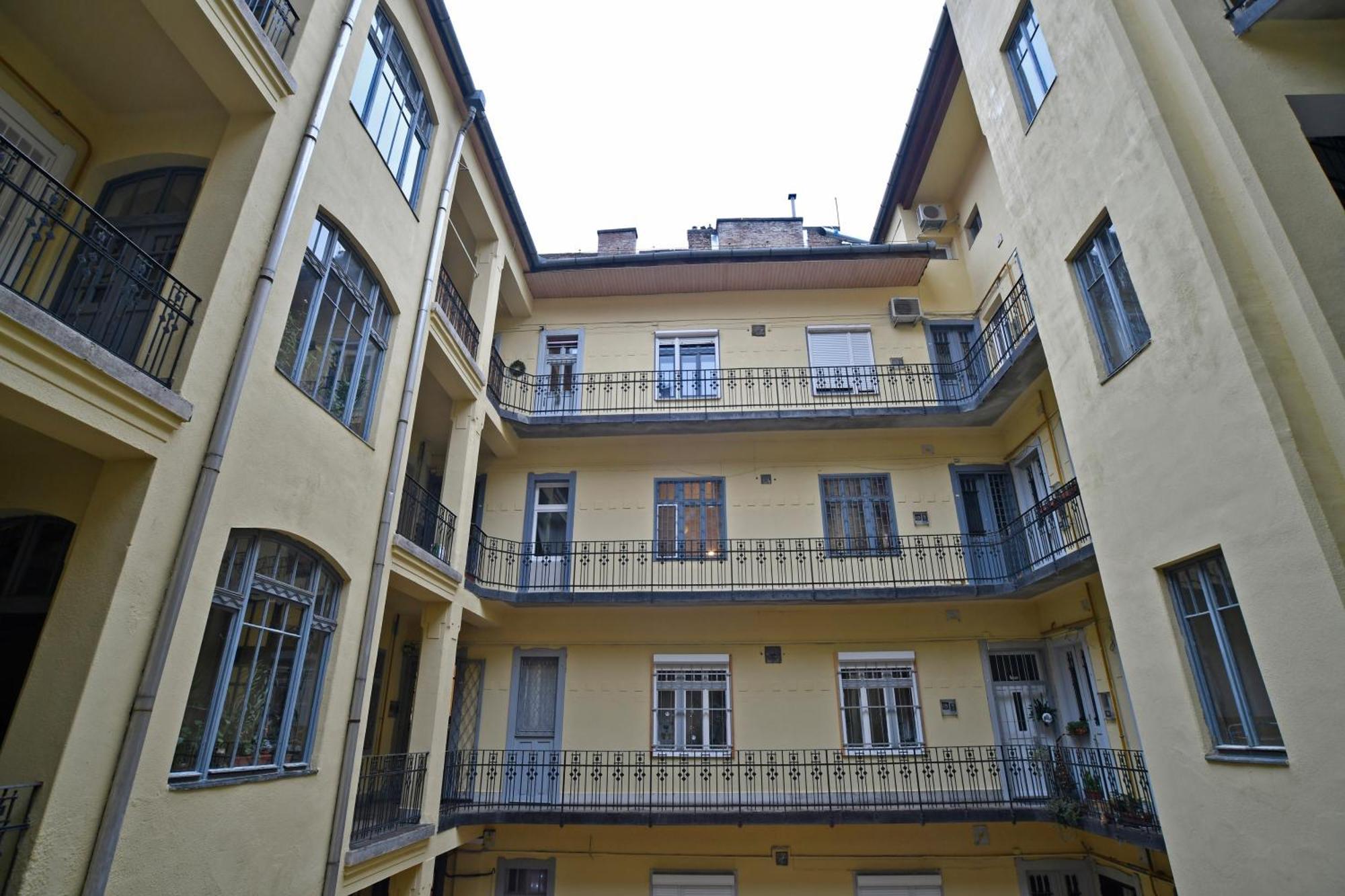 Luxuryflat Near Centre On118 Sqm, 3Br,2Bth,8Bed,Ac Apartment Budapest Exterior photo