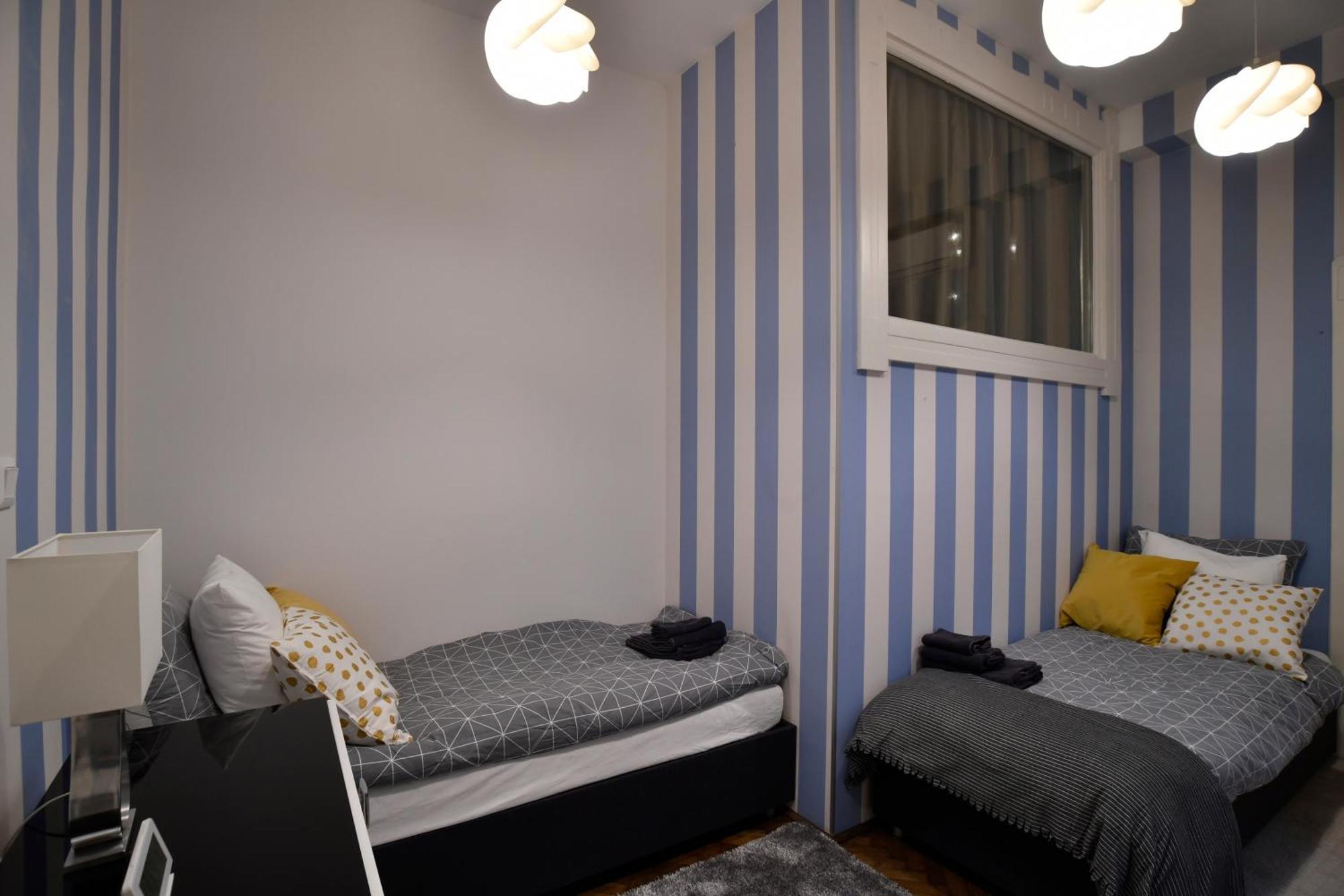 Luxuryflat Near Centre On118 Sqm, 3Br,2Bth,8Bed,Ac Apartment Budapest Exterior photo